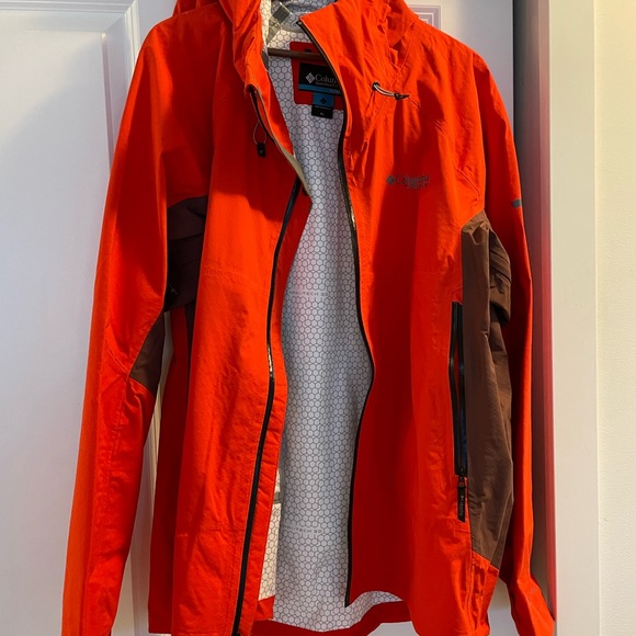 Men’s Columbia Rain Jacket - Picture 1 of 6